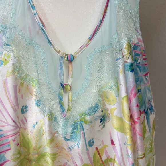 🌸 Victoria’s Secret Floral Lace Trim Slip Nightgown – Pastel Tropical Print - Picture 7 of 13